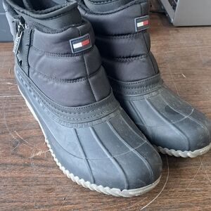 Tommy Hilfiger Black Winter Boots with Logo